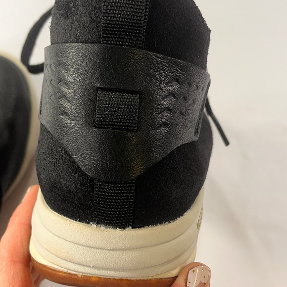 Merrell Gridway Mid Boots Womens 8 Black Leather Suede Ankle Casual Comfort Shoe - Picture 2 of 16